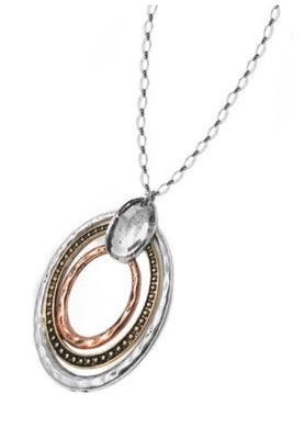 Textured Multi Ring Pendant Short Necklace