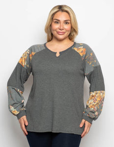 NOTCH NECK FLORAL CONTRAST
LONG SLEEVE