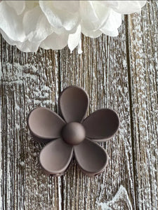 Oversize Matte Flower Hair Clip